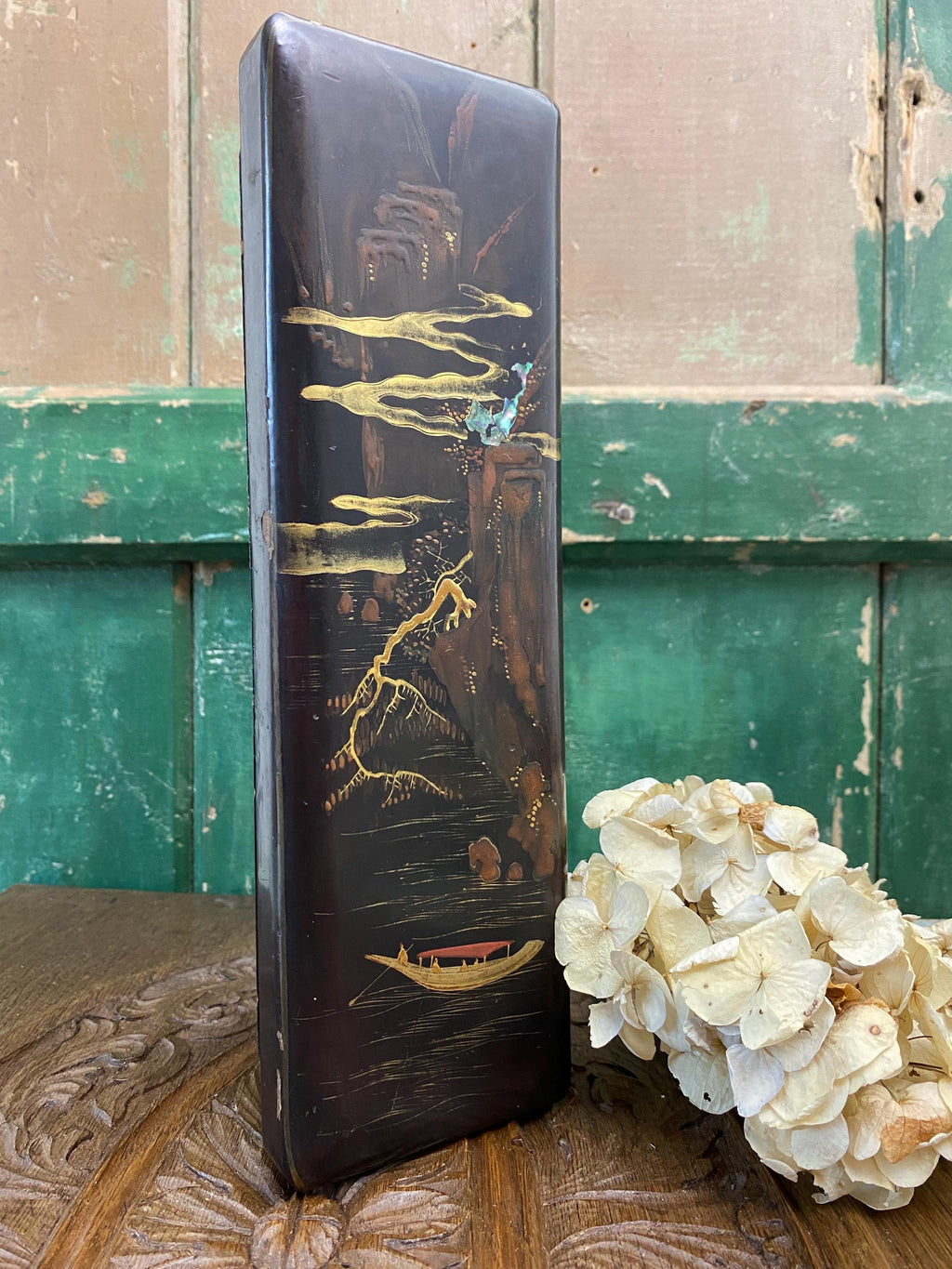 Decorative wooden box with Oriental style landscape picture