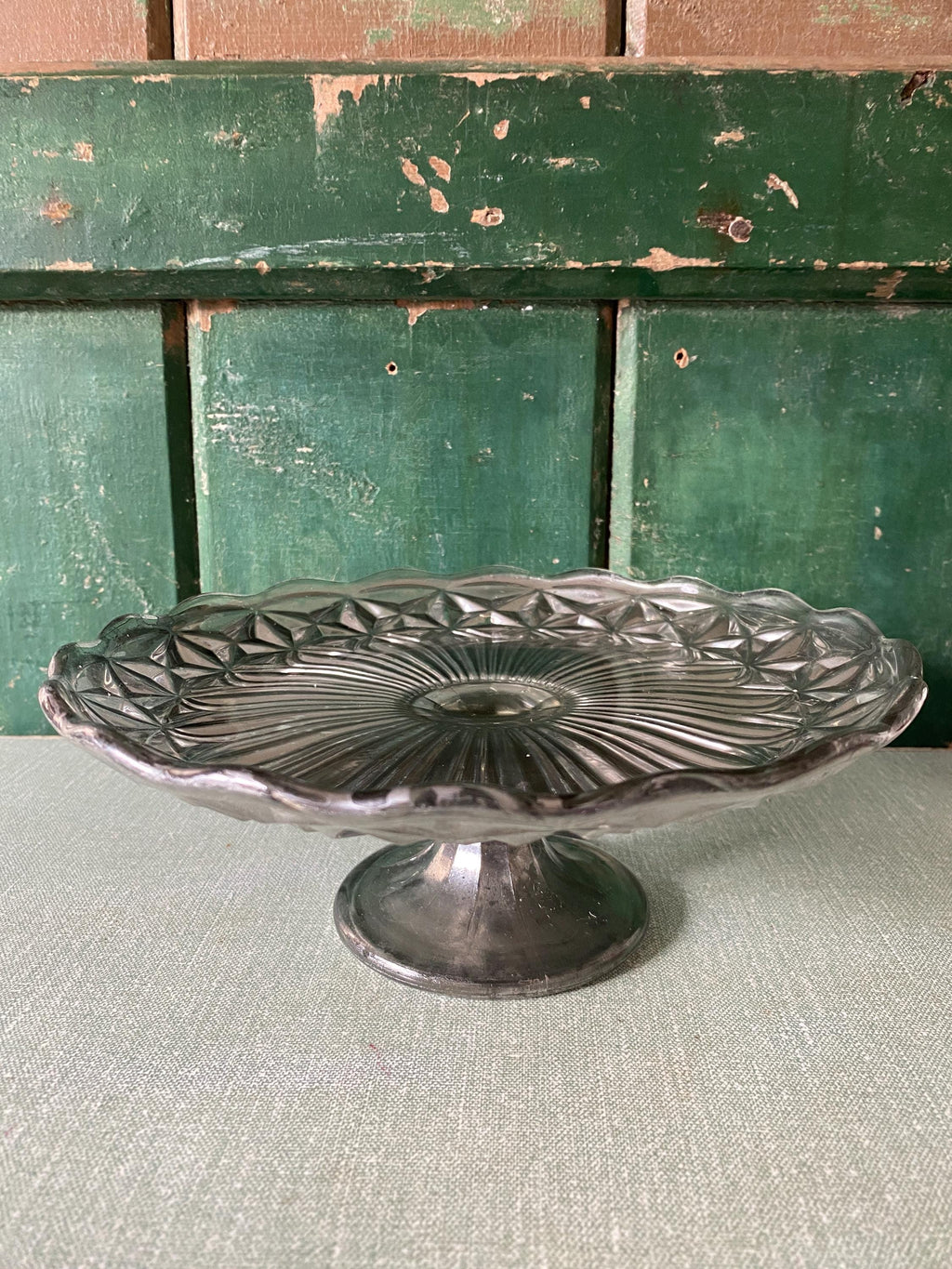 Decorative mercury glass cake stand 