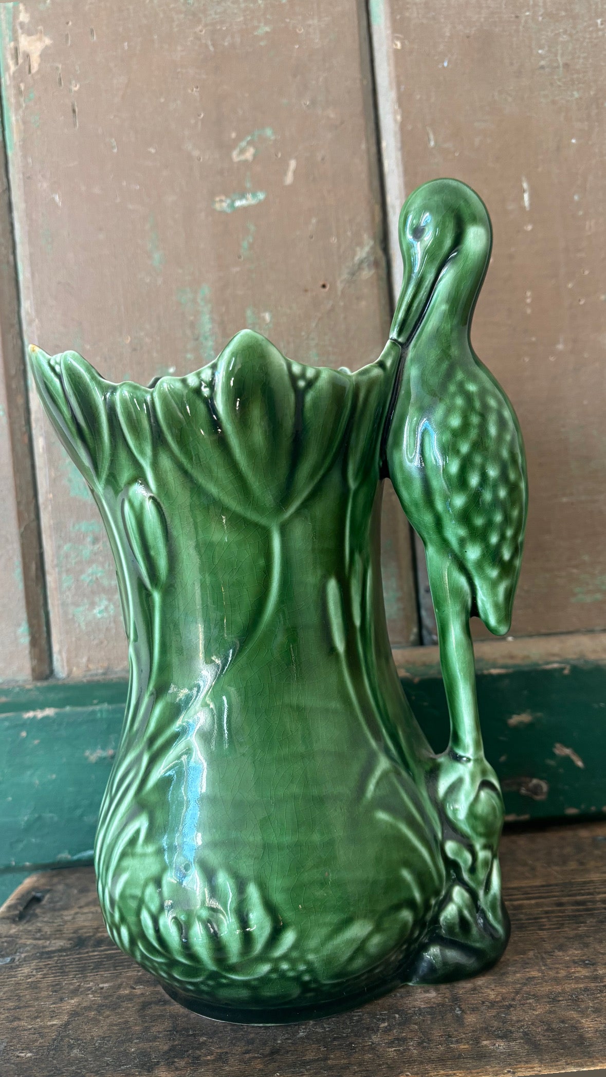 Sylvac heron vase in dark green.