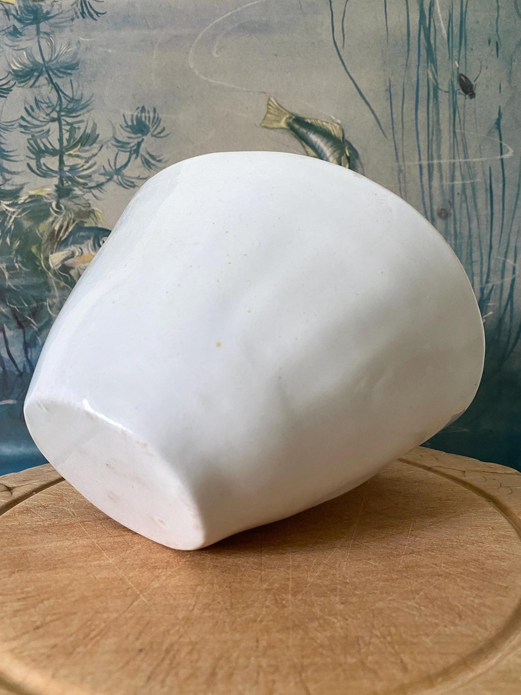 Outside of a A white ceramic vintage jelly mould