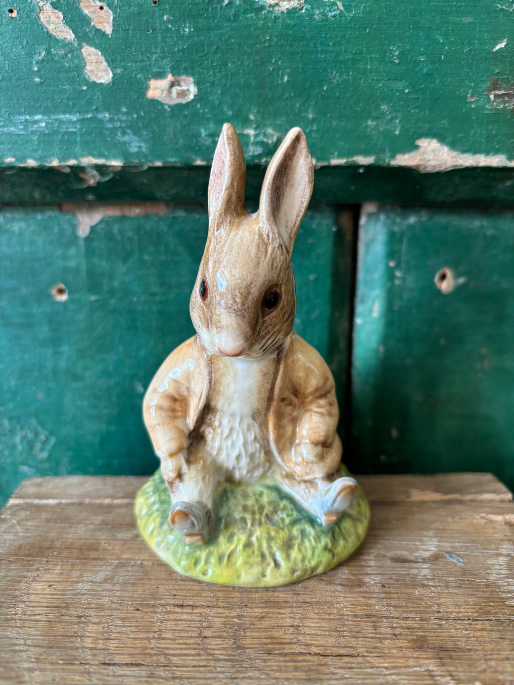 A decorative rabbit figurine depicting Benjamin Bunny