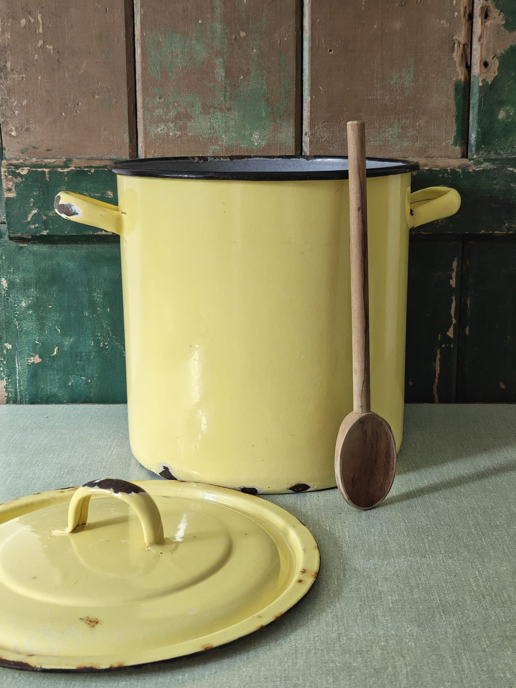 Yellow enameled pot.