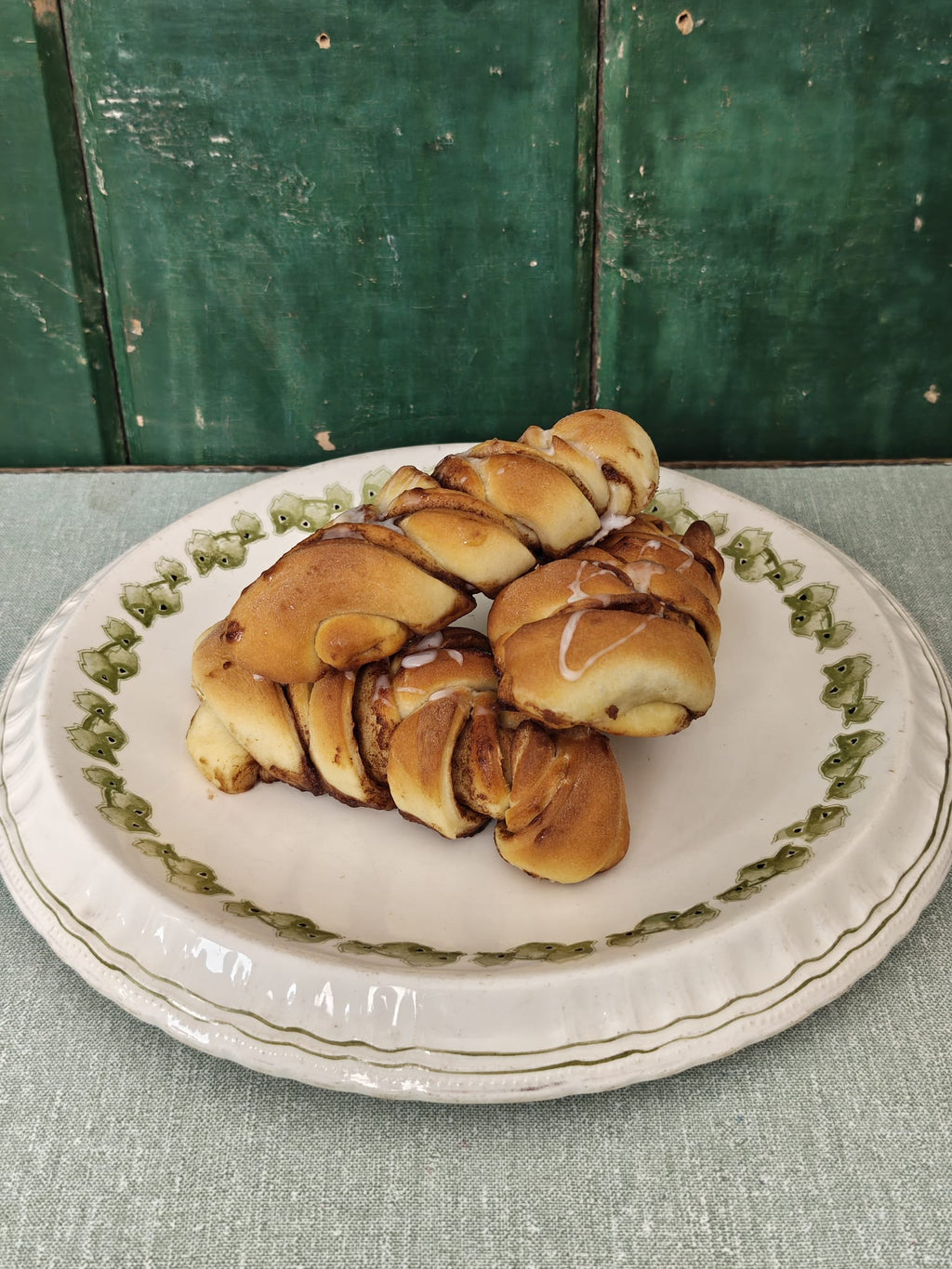 Victorian Bread Plate