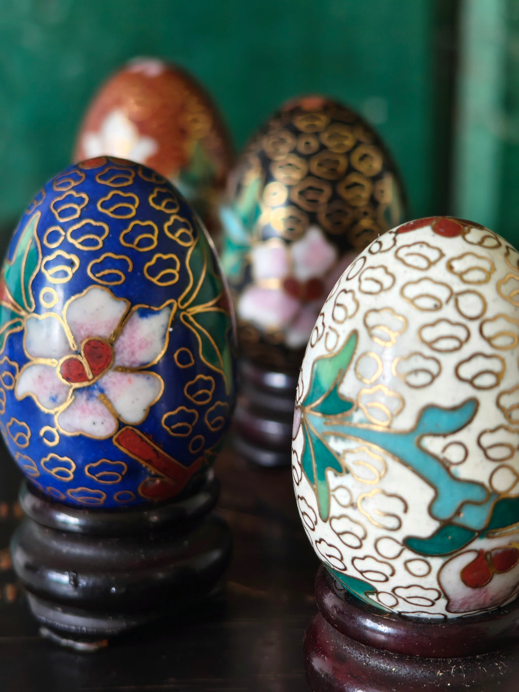 Decorative Chinese cloisonne egg