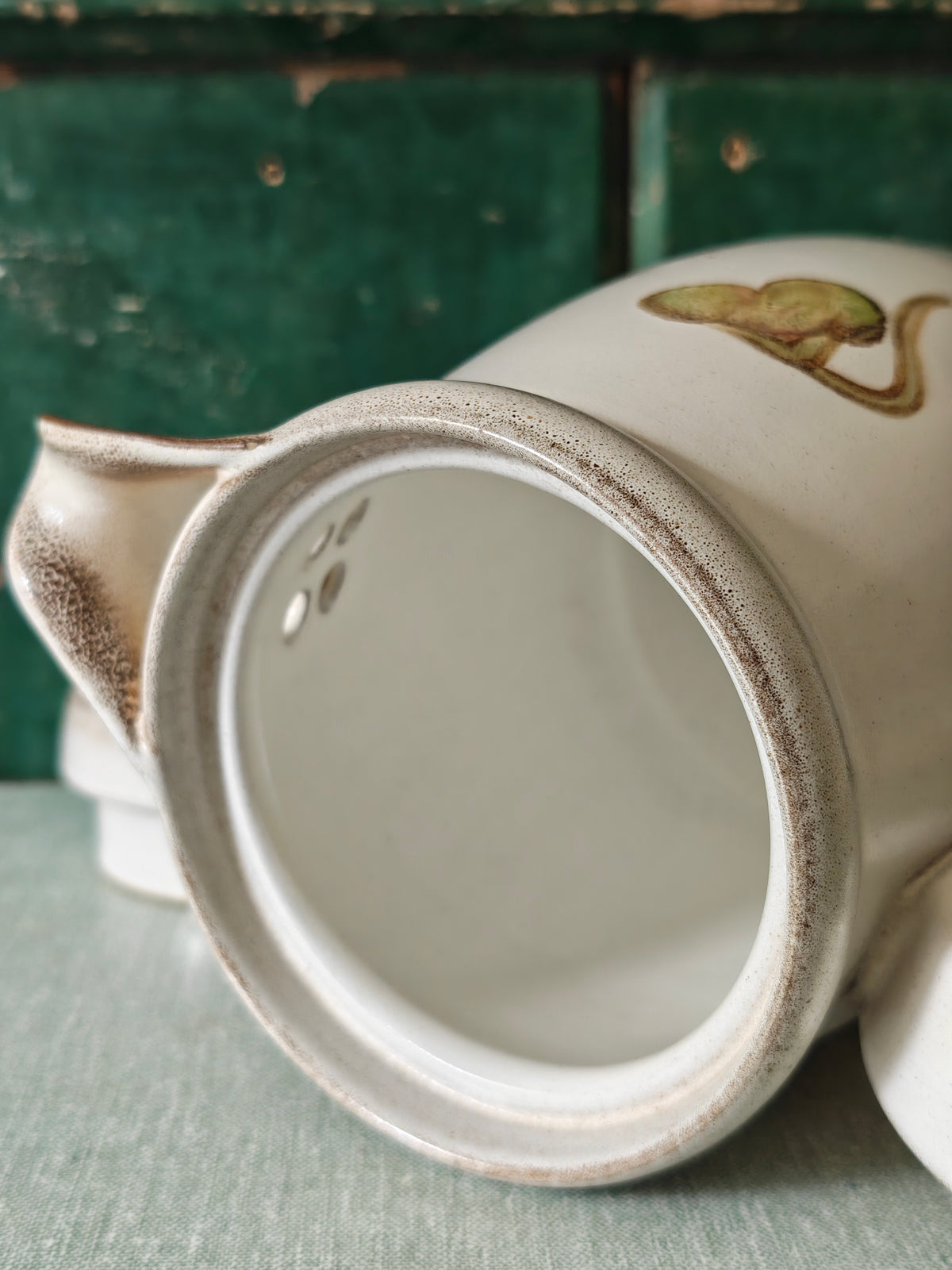 Detail sowing the inside of a ceramic coffee pot