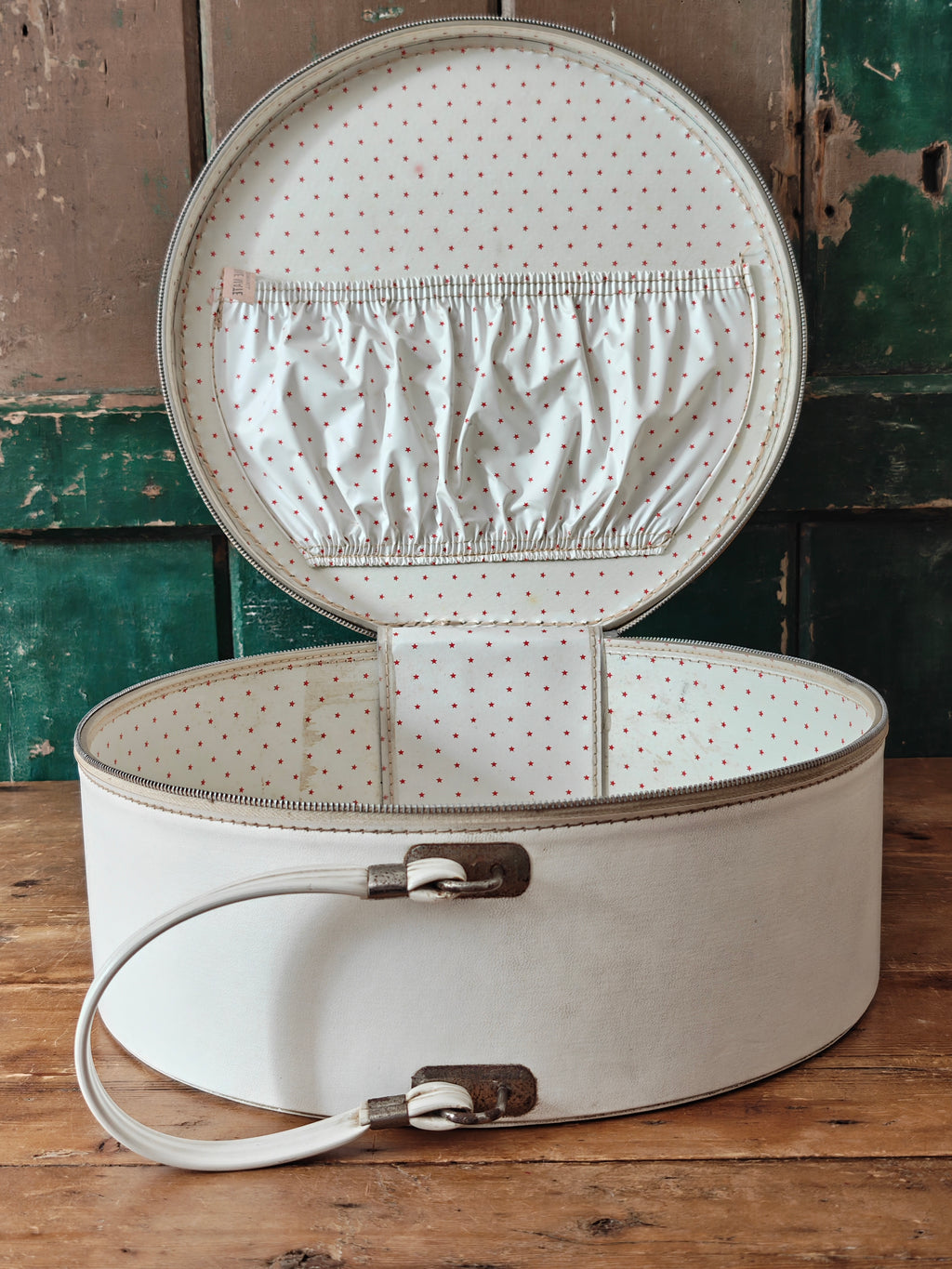 Vintage Plane-Mate Carryall Case