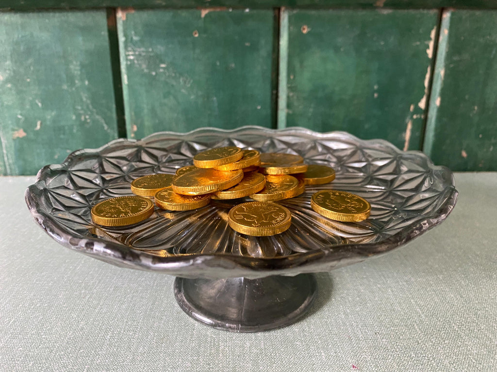 Pedestal cake stand